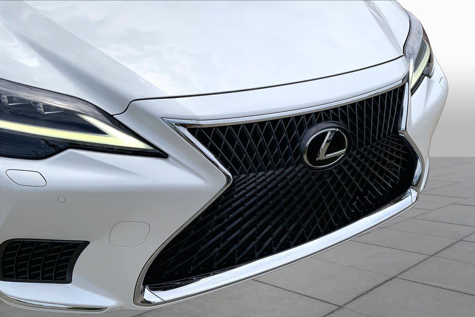 Used 2022 Lexus LS 500 w/ Interior Upgrade Package RWD image 29