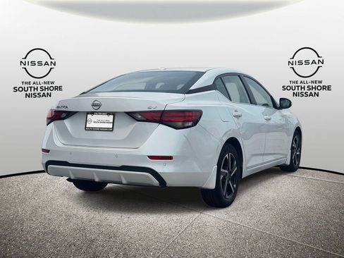 Used 2024 Nissan Sentra SV FWD image 5
