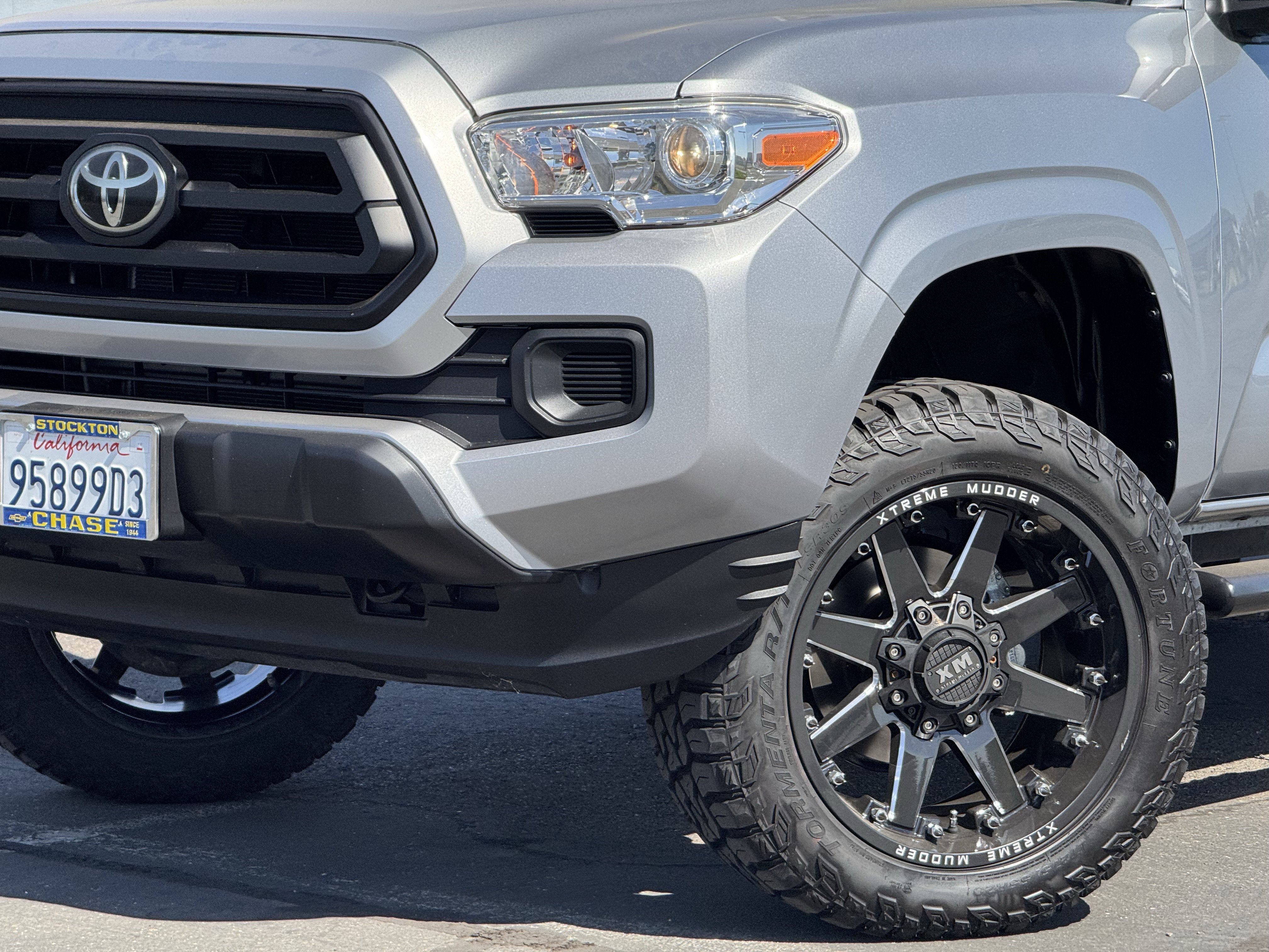 Used 2021 Toyota Tacoma SR AWD/4WD image 3