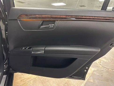 Used 2009 Mercedes-Benz S 550 image 27