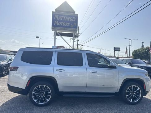 Used 2022 Jeep Wagoneer Series II w/ Premium Group I RWD image 10