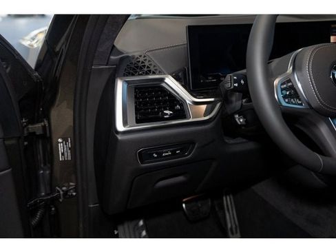 New 2026 BMW X7 xDrive40i w/ M Sport Package image 58