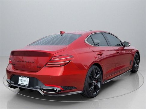 Used 2022 Genesis G70 3.3T image 8