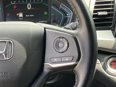 Certified 2024 Honda Odyssey EX-L image 25