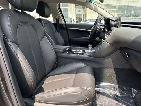 Used 2026 Genesis G70 2.5T RWD image 37