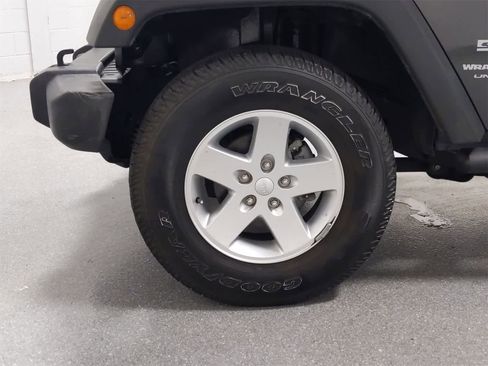 Certified 2018 Jeep Wrangler Unlimited Sport S image 21