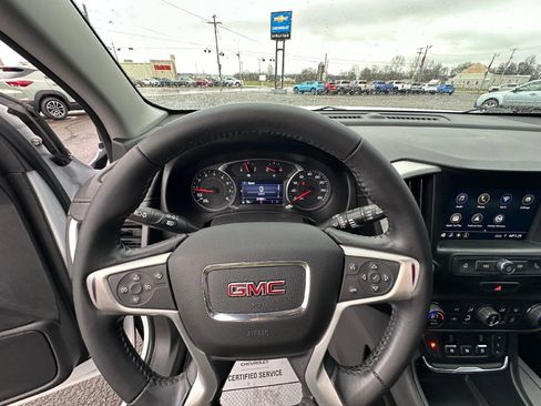 Certified 2021 GMC Terrain SLE w/ Driver Convenience Package image 15