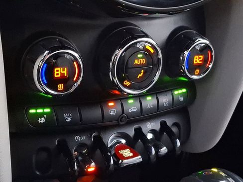 Used 2017 MINI Cooper S image 11