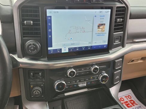 Used 2022 Ford F150 Lariat w/ Equipment Group 502A High image 18