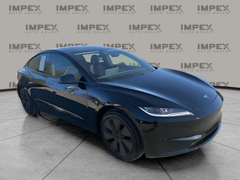 Used 2025 Tesla Model 3 Long Range image 7