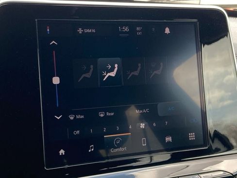 Used 2025 Jeep Compass Latitude image 21