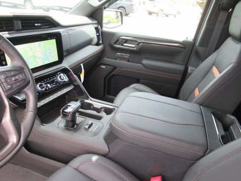 New 2026 GMC Sierra 1500 AT4 w/ AT4 Premium Package AWD/4WD image 19