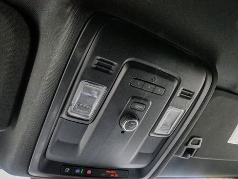 Used 2024 Chevrolet Suburban RST RWD image 27