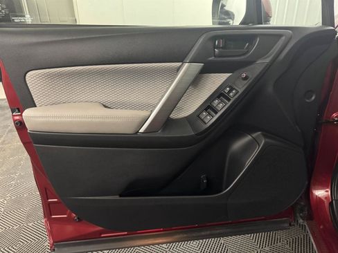 Used 2018 Subaru Forester 2.5i Premium AWD/4WD image 29