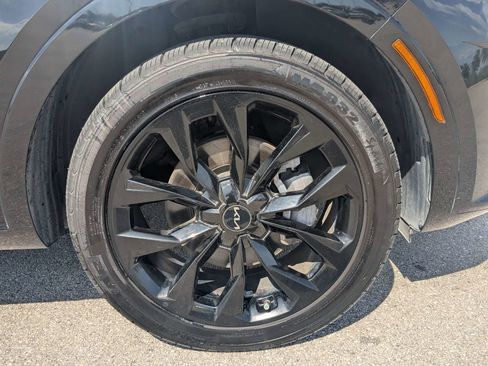 Used 2023 Kia Sorento SX FWD image 11