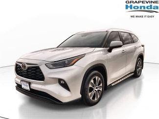 Used 2024 Toyota Highlander XLE video 1