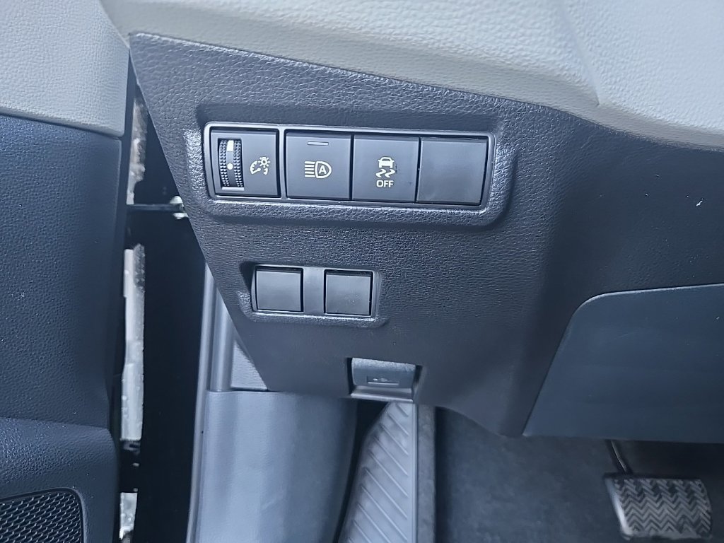 New 2026 Toyota Corolla Cross LE w/ Cold Weather Package AWD/4WD image 19