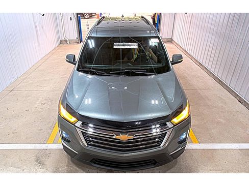 Used 2023 Chevrolet Traverse LT AWD/4WD image 2