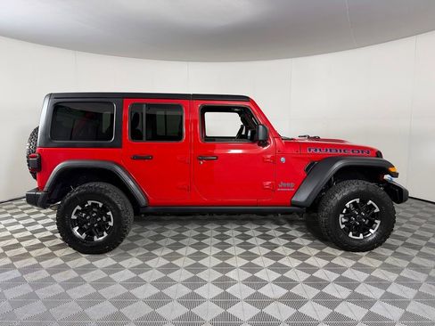 Used 2025 Jeep Wrangler Unlimited Rubicon 4xe AWD/4WD image 7