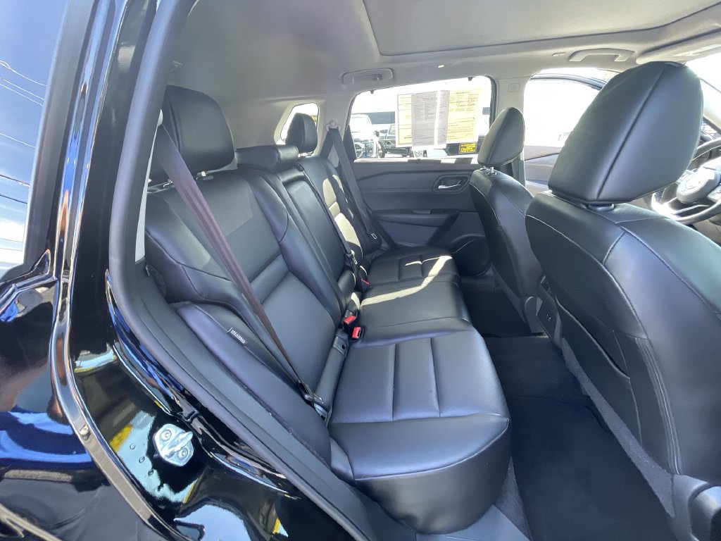 Used 2023 Nissan Rogue SV w/ SV Premium B Package FWD image 28