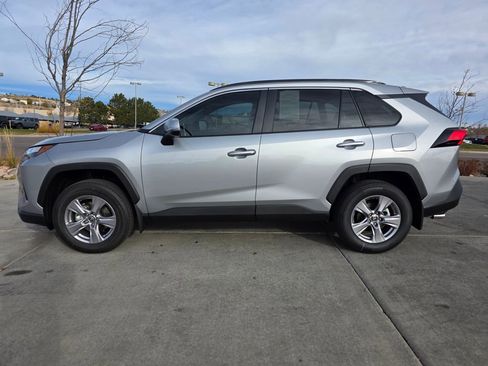 Used 2025 Toyota RAV4 XLE image 5