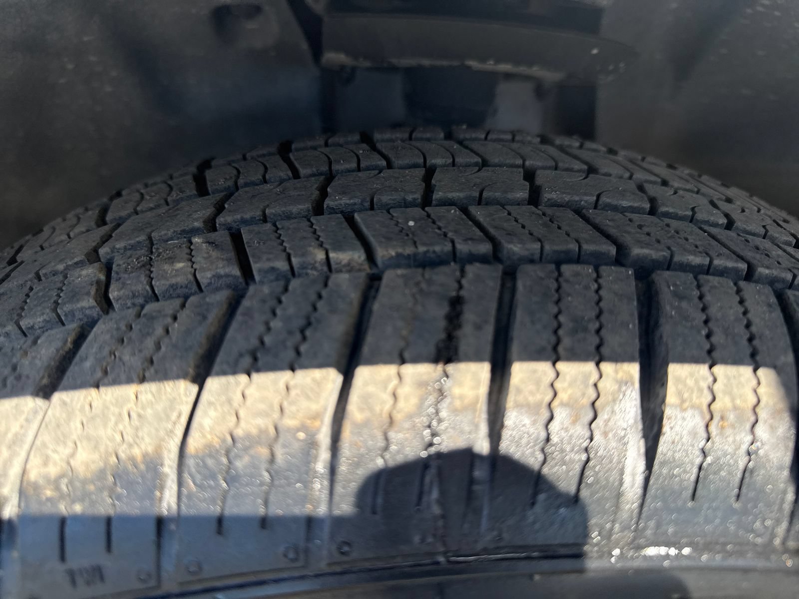 Used 2021 Jeep Cherokee Latitude Lux FWD image 28