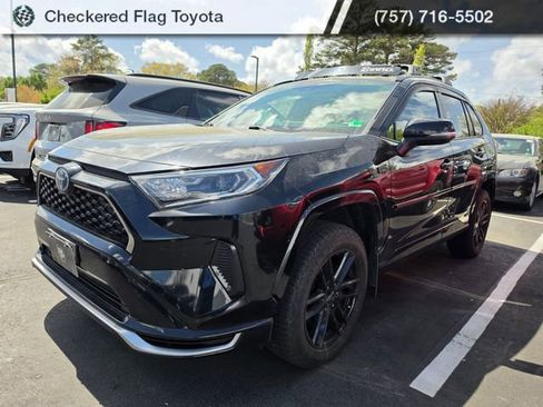 Used 2021 Toyota RAV4 SE w/ Weather & Moonroof Package image 1