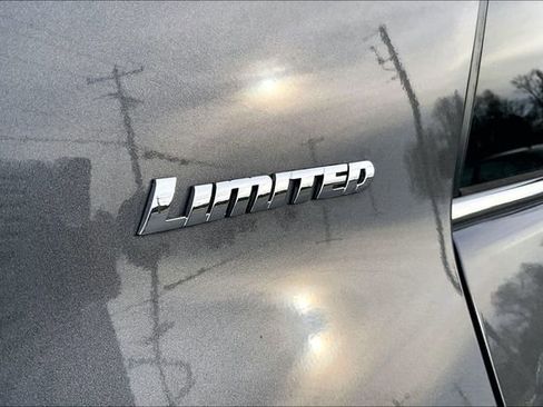 Used 2020 Toyota 4Runner SR5 image 24