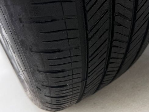 Used 2026 BMW iX xDrive45 w/ Premium Package image 29