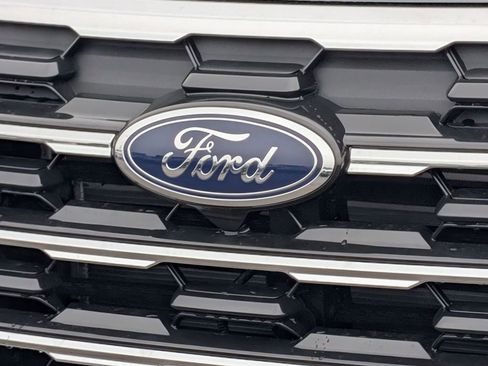 New 2026 Ford Explorer Active w/ Active Comfort Package AWD/4WD image 13