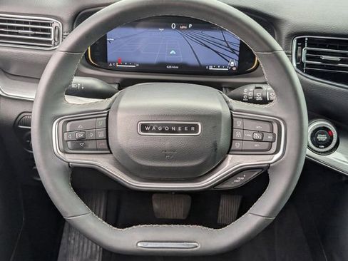 Used 2022 Jeep Wagoneer Series III image 11