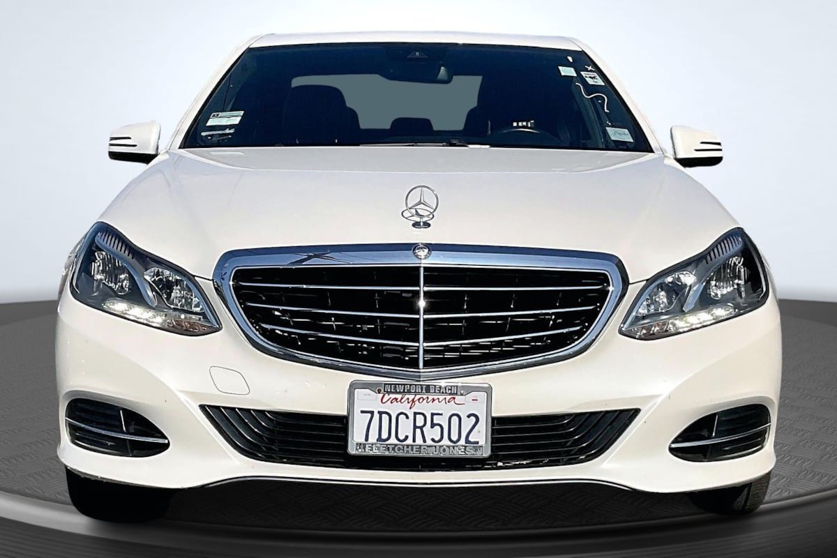 Used 2014 Mercedes-Benz E 350 Sedan image 3