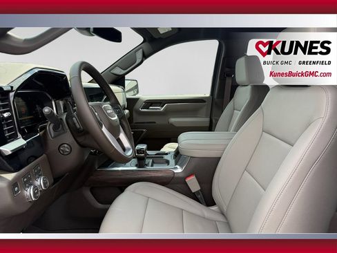 New 2026 GMC Sierra 1500 SLT w/ SLT Premium Package AWD/4WD image 16