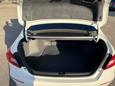 Used 2018 Honda Accord Touring image 27