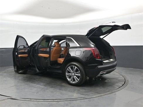 Used 2025 Cadillac XT5 Premium Luxury image 47