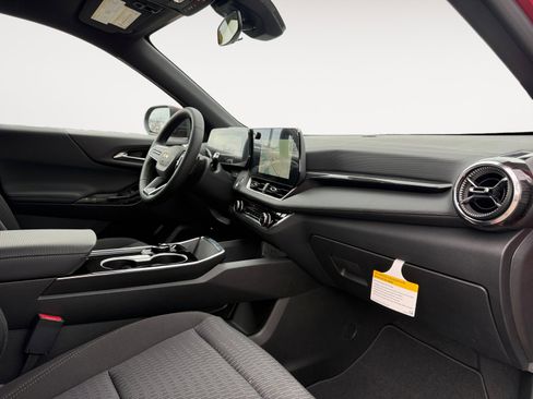 New 2026 Chevrolet Equinox LT AWD/4WD image 15