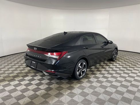 Used 2023 Hyundai Elantra SEL w/ Convenience Package FWD image 23
