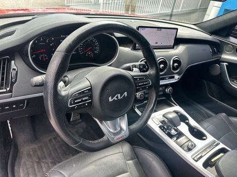 Used 2022 Kia Stinger GT2 AWD/4WD image 13