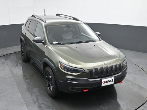 Used 2020 Jeep Cherokee Trailhawk w/ Comfort/Convenience Group image 36