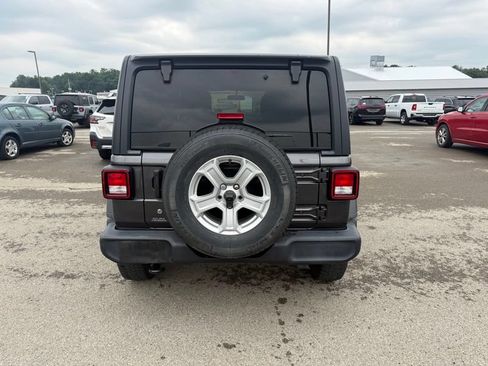 Used 2019 Jeep Wrangler Unlimited Sport S AWD/4WD image 13