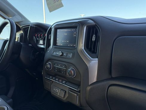 Used 2022 Chevrolet Silverado 1500 Custom image 32