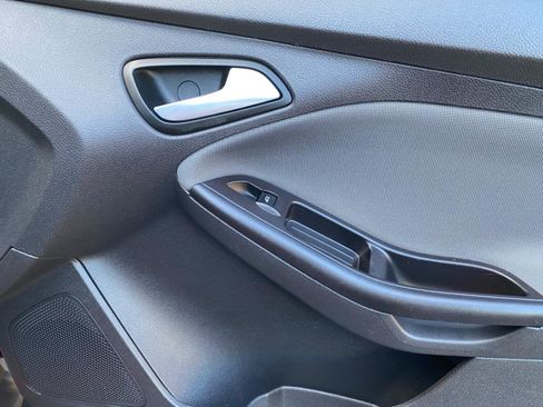 Used 2014 Ford Focus SE image 46