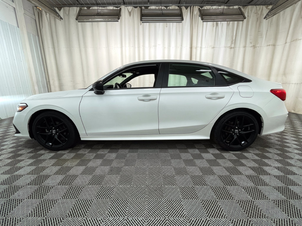 Used 2022 Honda Civic Sport image 11