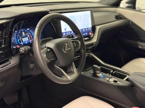 Used 2025 Lexus TX 350 AWD image 9