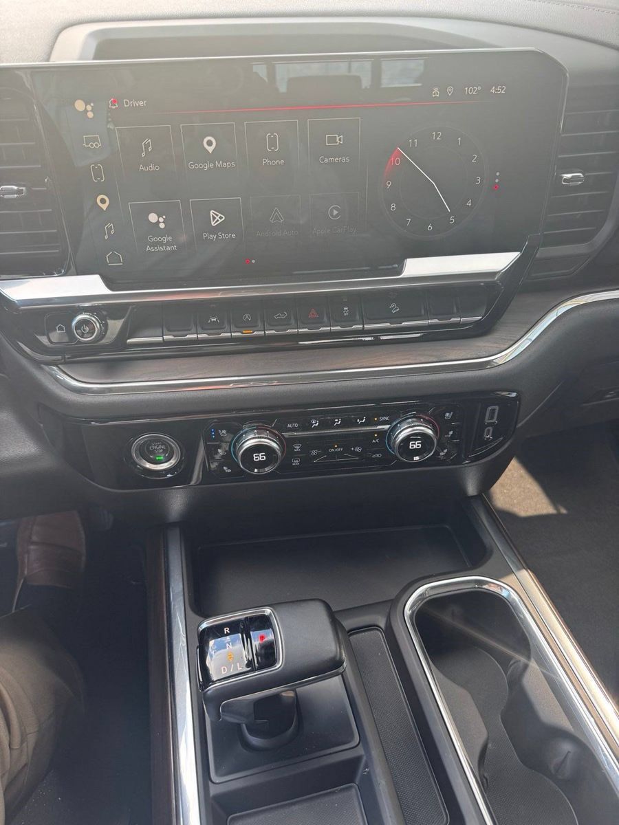 Used 2023 GMC Sierra 1500 SLT w/ SLT Premium Package AWD/4WD image 7
