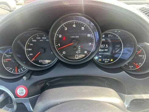 Used 2017 Porsche Cayenne Platinum Edition image 22