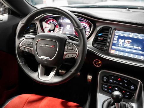 Used 2019 Dodge Challenger R/T Scat Pack w/ Dynamics Package RWD image 11