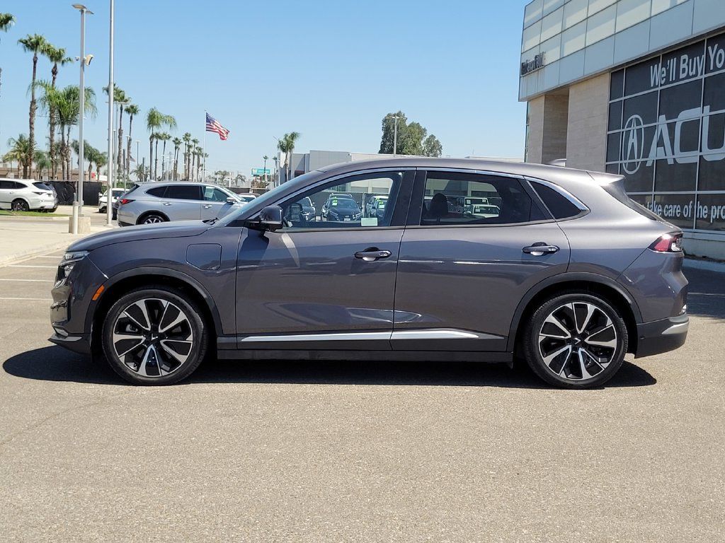 Used 2023 VinFast VF 8 Plus AWD/4WD image 9