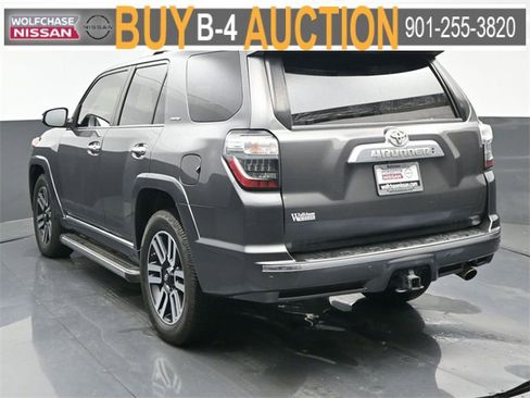 Used 2018 Toyota 4Runner SR5 image 4