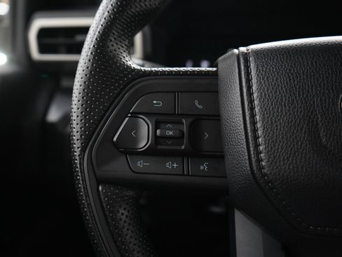 Used 2024 Toyota Tacoma SR AWD/4WD image 23
